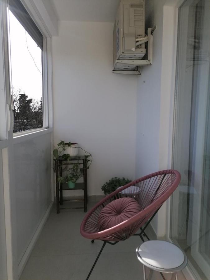 Sunny Spot Apartment พูลา ภายนอก รูปภาพ